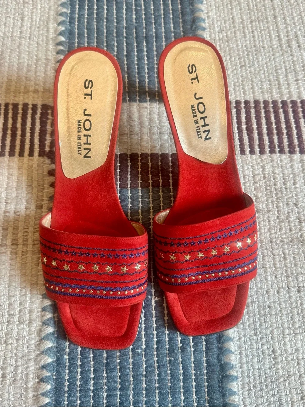 St. John Vintage Red Star Suede Embellished Kitten Heels